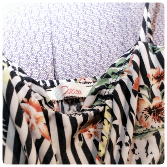 NWOT Playsuit/romper Size xs/s - Picture 3 of 4